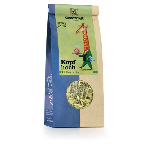 Foto einer Packung SONNENTOR Kopf hoch Tee lose Bio-Kräuterteemischung. Auf der Packung ist eine Giraffe in Anzug zu sehen, die eine Tasse Tee serviert.