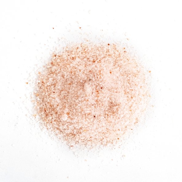 Auf dem Foto ist das rosa ayurvedische Salz zu sehen.