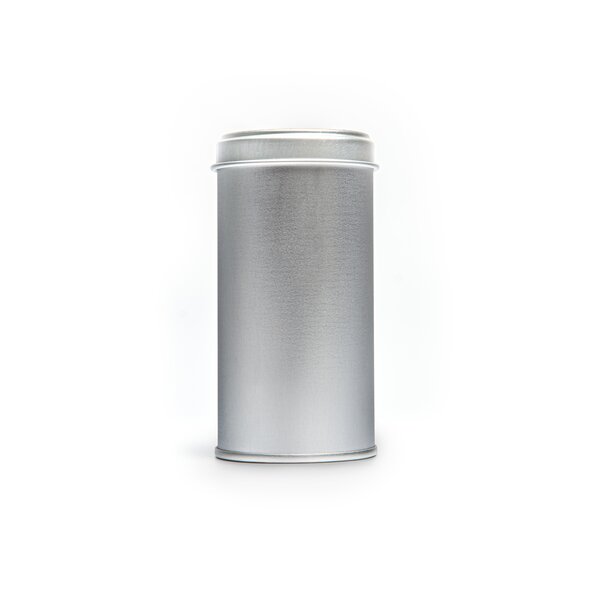 In the photo you can see a spice tin. The label is blank and has a dotted line where you can write on it.