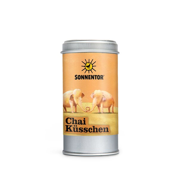 Foto einer Streudose Chai Küsschen Gewürzzubereitung. Auf der Streudose ist eine Illustration, auf der zwei Elefanten mit ihren Elefantenrüsseln ein Herz bilden.