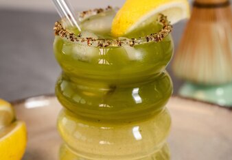 Holunder Matcha Spritz   | © SONNENTOR