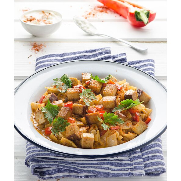Paprika-Rahmkraut mit Tofu