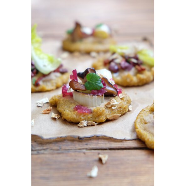 Erdmandel Polenta Mini-Pizzen