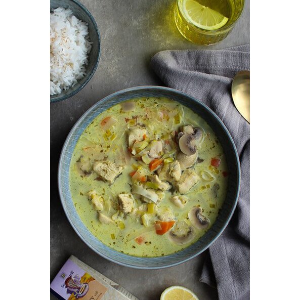 Tom Kah Gai Suppe mit Hühnchen