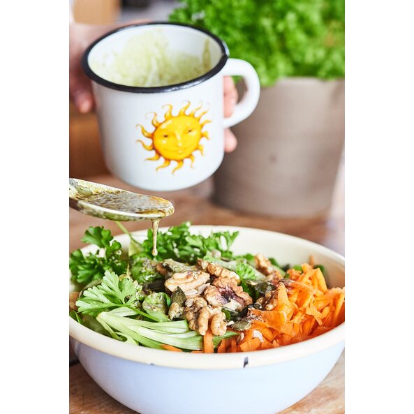 Vitamin-Salat mit Petersilie und Kernöl