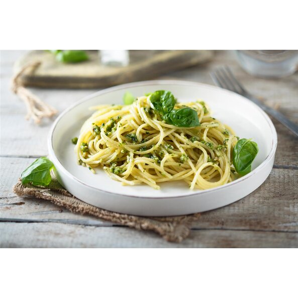 Spaghetti mit Basilikum