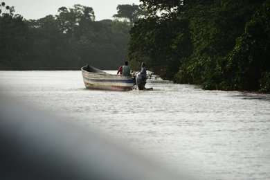 The photo shows a boat in Nicaragua. | © SONNENTOR