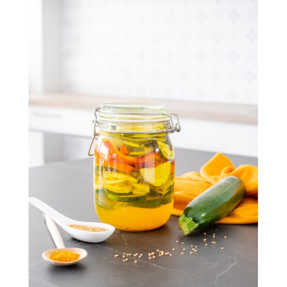 Eingelegte Zucchini süß-sauer